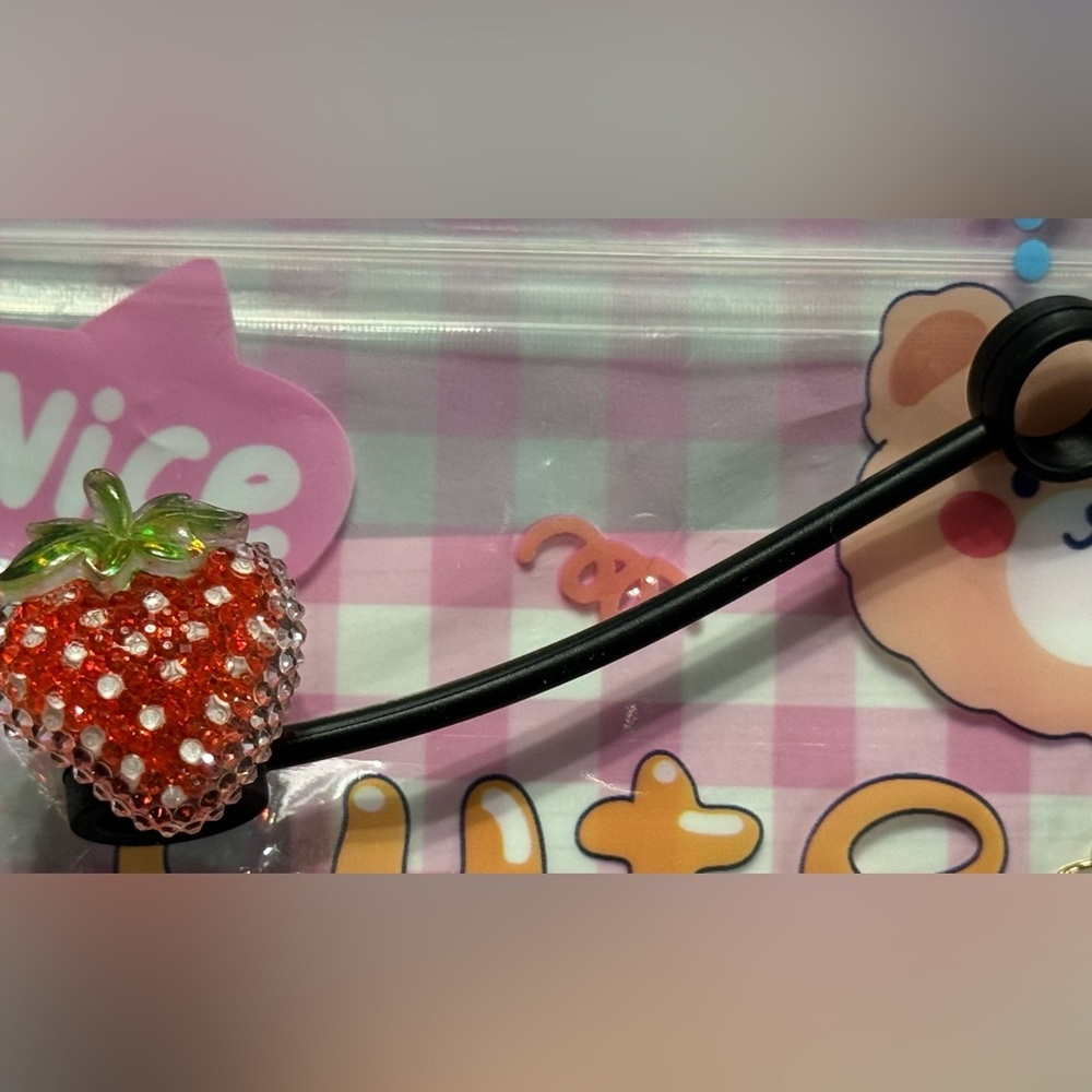 Ⓜ️Stanley Strawberry Topper Set (STANLEY CUP NOT INCLUDED) - Picture 5 of 6